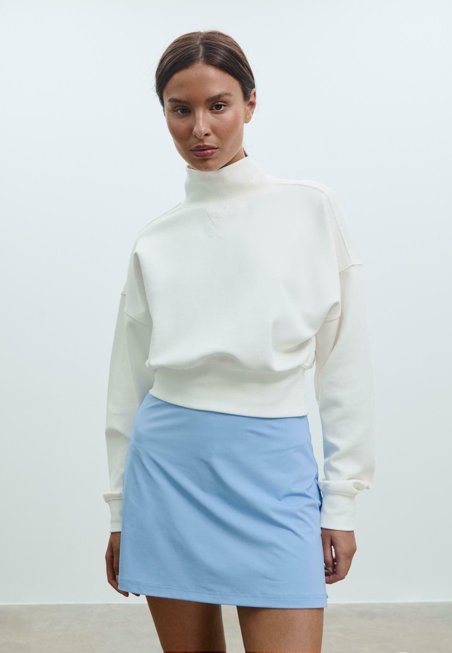 Шорты Stradivarius Shorts, Blue
Шорты Stradivarius Shorts, Blue