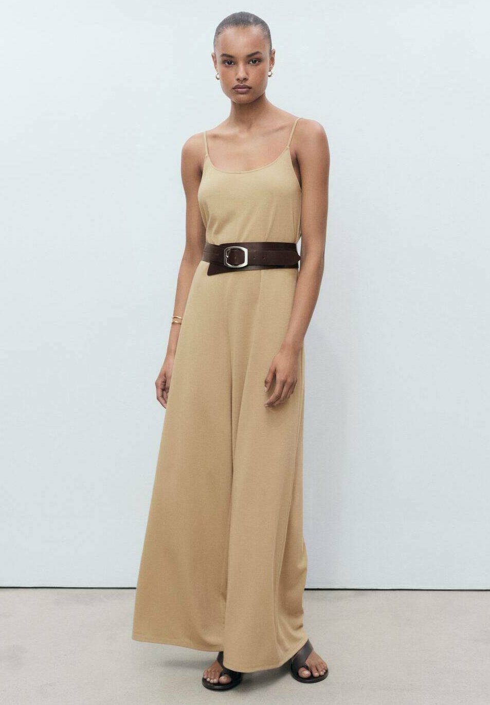 Комбинезон LONG Mango, светло-коричневый
Комбинезон LONG Mango, светло-коричневый