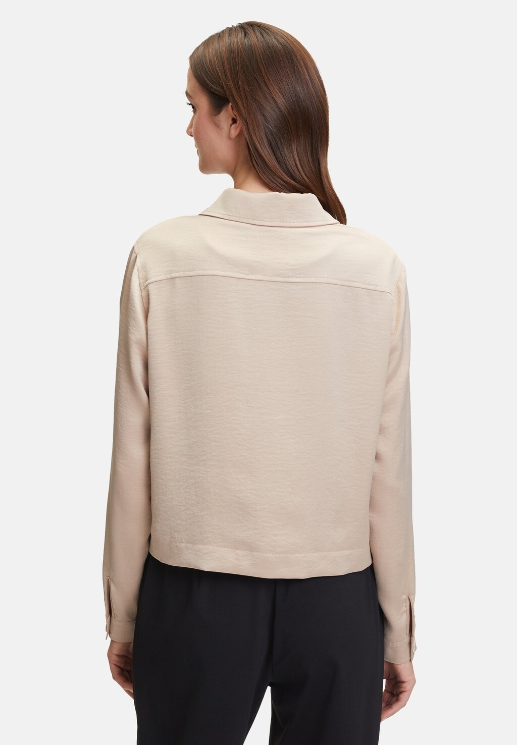 Летняя куртка CASUAL-LANGARM Betty & Co, бежевый
Летняя куртка CASUAL-LANGARM Betty & Co, бежевый