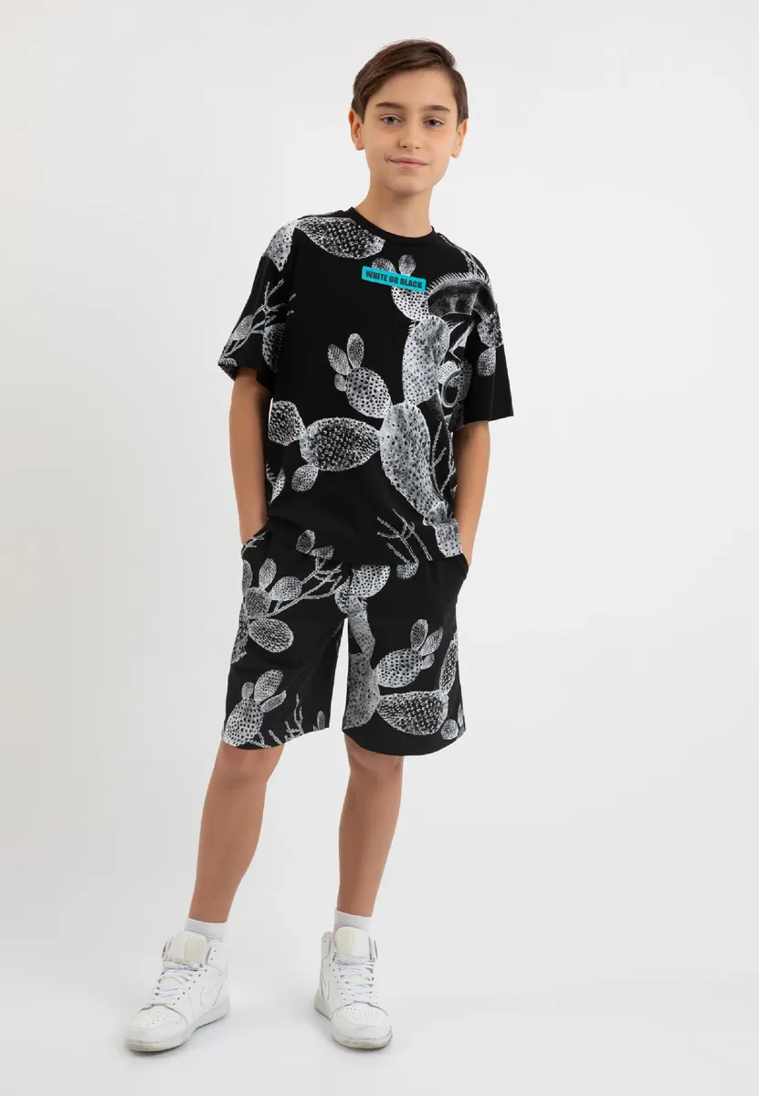 Шорты Gulliver с регулируемым поясом, черно-белый
Шорты Gulliver с регулируемым поясом, черно-белый