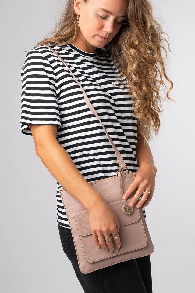 Кожаная сумка через плечо Kenley Pure Luxuries London, розовый
Кожаная сумка через плечо Kenley Pure Luxuries London, розовый