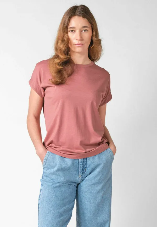 Футболка sigrid tee ocs basic tshirt Klitmøller Collective, Faded Rose, Розовый, Футболка sigrid tee ocs basic tshirt Klitmøller Collective, Faded Rose
Футболка sigrid tee ocs basic tshirt Klitmøller Collective, Faded Rose, Розовый, Футболка sigrid tee ocs basic tshirt Klitmøller Collective, Faded Rose