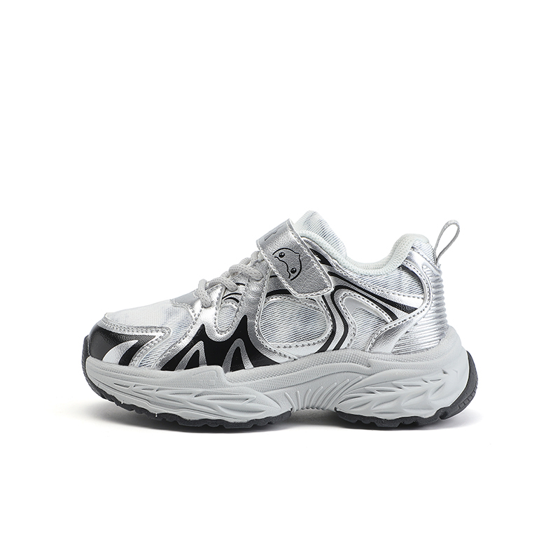 Детские кроссовки с низким верхом, устойчивые к истиранию B.Duck, серебряный/черный
Детские кроссовки с низким верхом, устойчивые к истиранию B.Duck, серебряный/черный