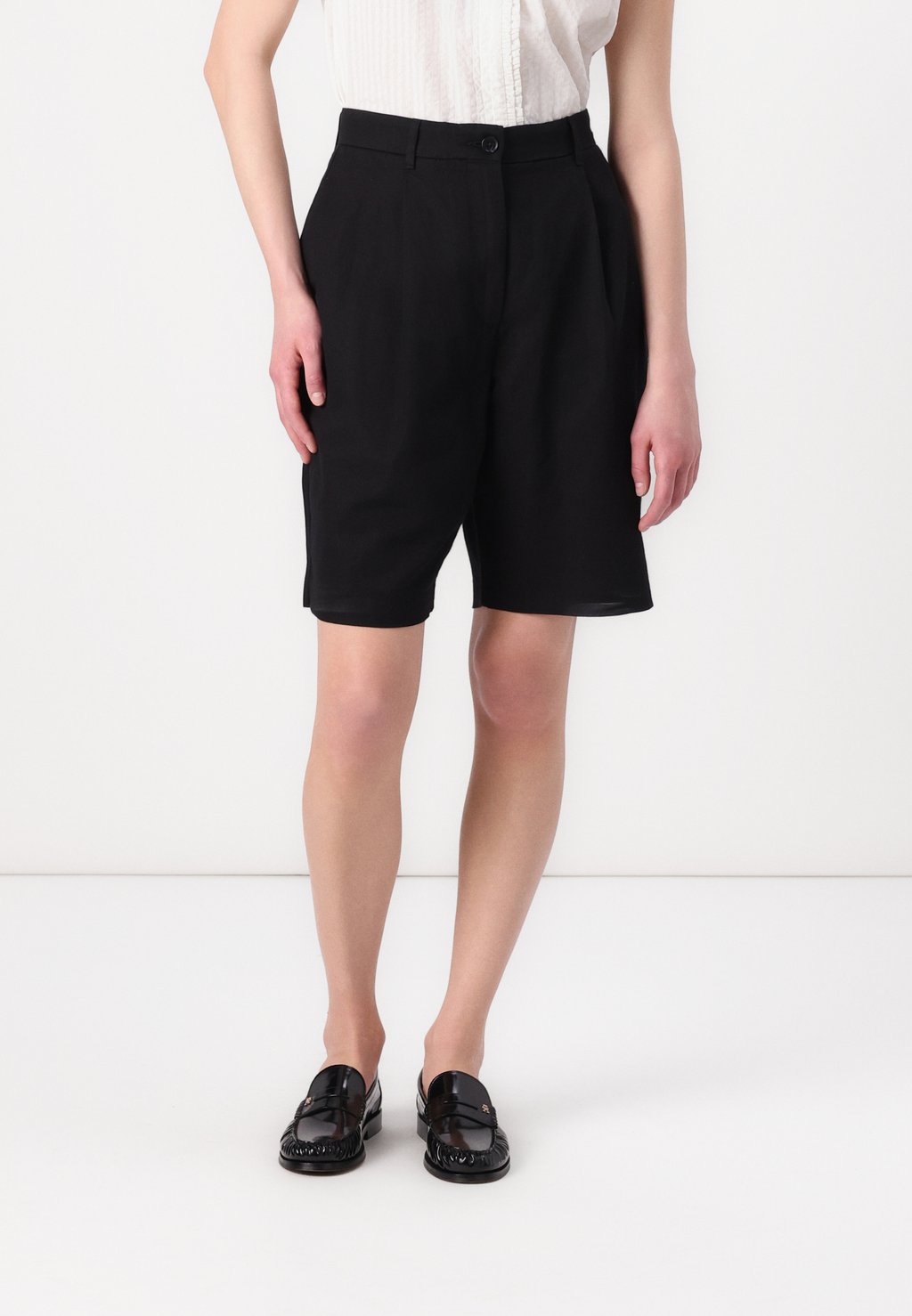 Шорты BERMUDA SHORT Tommy Hilfiger, черный
Шорты BERMUDA SHORT Tommy Hilfiger, черный