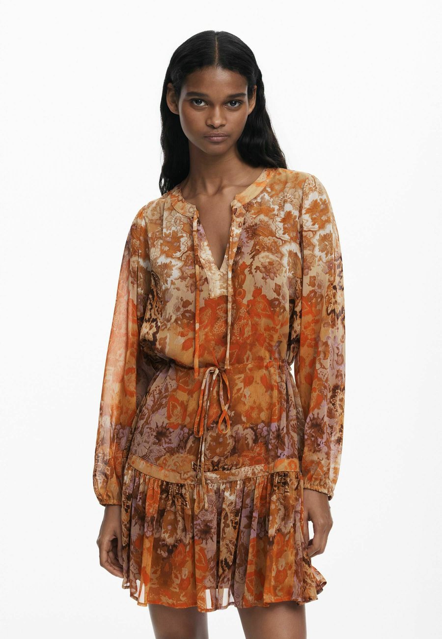 Платье Desigual Day dress, Orange
Платье Desigual Day dress, Orange