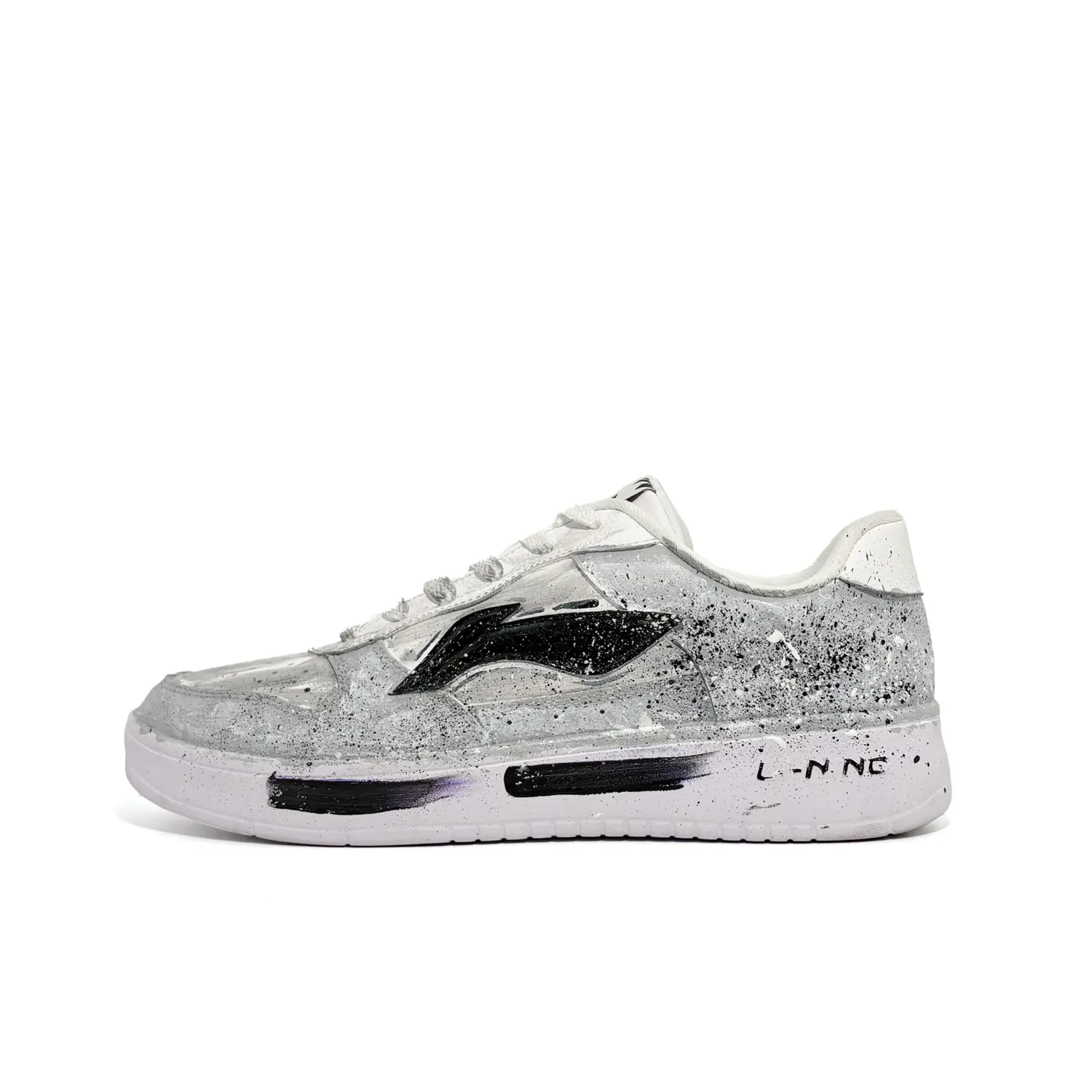 Li Ning Floating Boat устойчивые к истиранию, легкие и дышащие низкие кроссовки для скейтбординга мужские Li-Ning, серебряный серый ink splatter
Li Ning Floating Boat устойчивые к истиранию, легкие и дышащие низкие кроссовки для скейтбординга мужские Li-Ning, серебряный серый ink splatter