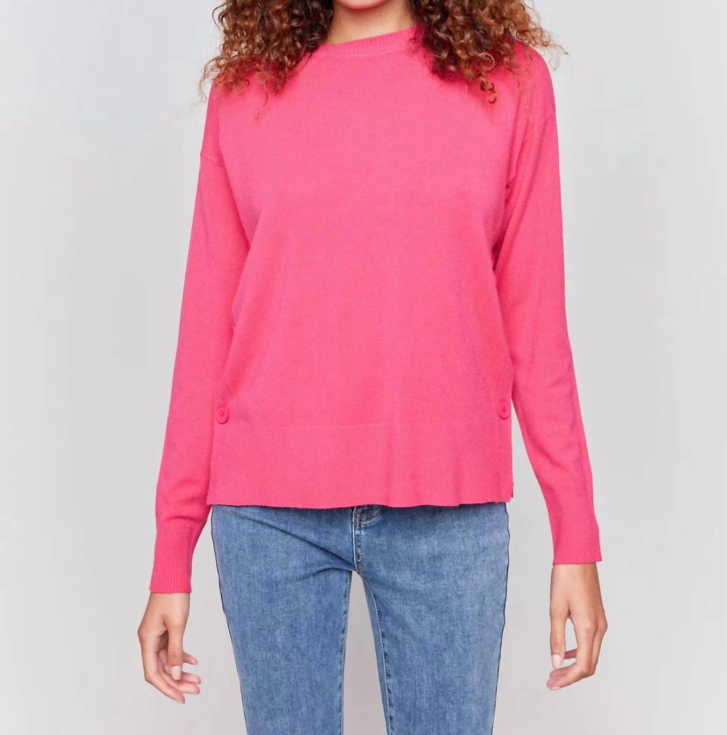 Свитер с боковыми пуговицами в пурпурном цвете CHARLIE B 
Свитер с боковыми пуговицами в пурпурном цвете CHARLIE B