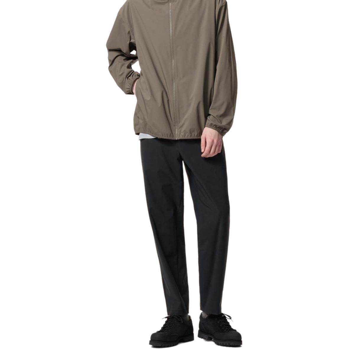 UNIQLO Повседневные брюки мужские черные
UNIQLO Повседневные брюки мужские черные