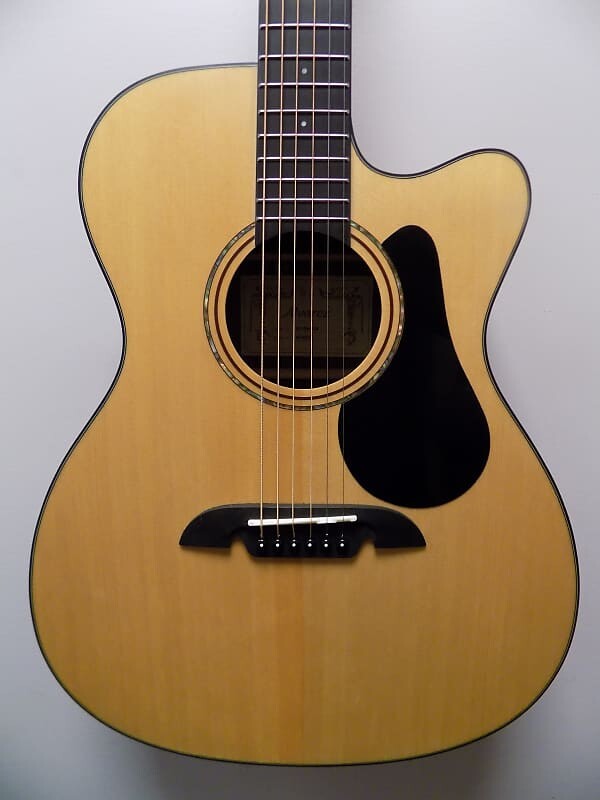 Акустическая гитара Alvarez AF30CE Artist 30 Series Folk Acoustic Electric Guitar w/ Cutaway - Natural Satin