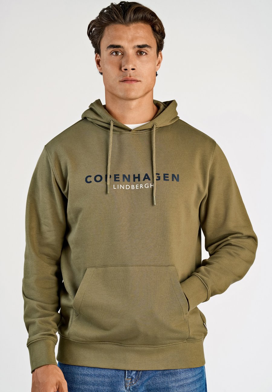 Худи Lindbergh COPENHAGEN, Dk Olive/Olive, Хаки, Худи Lindbergh COPENHAGEN, Dk Olive/Olive
Худи Lindbergh COPENHAGEN, Dk Olive/Olive, Хаки, Худи Lindbergh COPENHAGEN, Dk Olive/Olive
