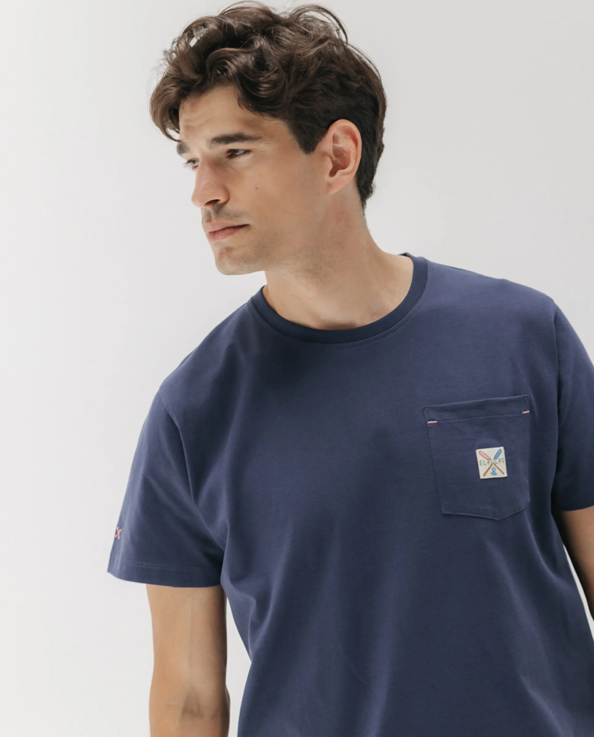 Мужская футболка с коротким рукавом и карманом El Pulpo, темно-синий
Мужская футболка с коротким рукавом и карманом El Pulpo, темно-синий