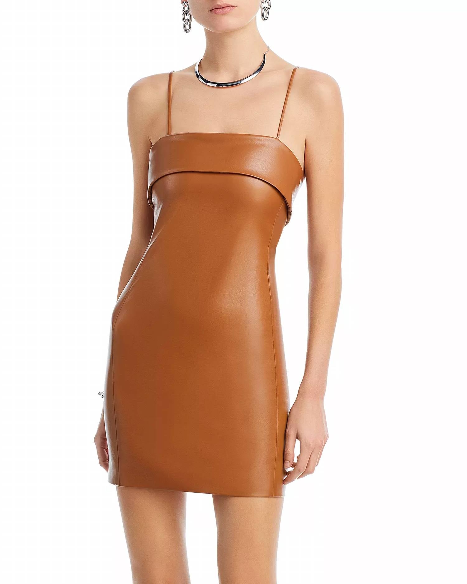 Мини-платье Kelly из веганской кожи с квадратным бюстом цвета кэмел alice + olivia, коричневый
Мини-платье Kelly из веганской кожи с квадратным бюстом цвета кэмел alice + olivia, коричневый