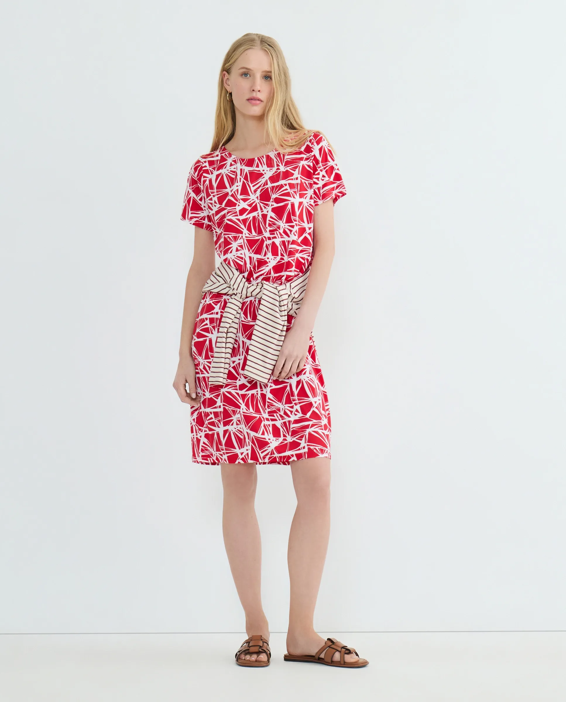 Короткий рукав с принтом Zermatt, красный
Короткий рукав с принтом Zermatt, красный