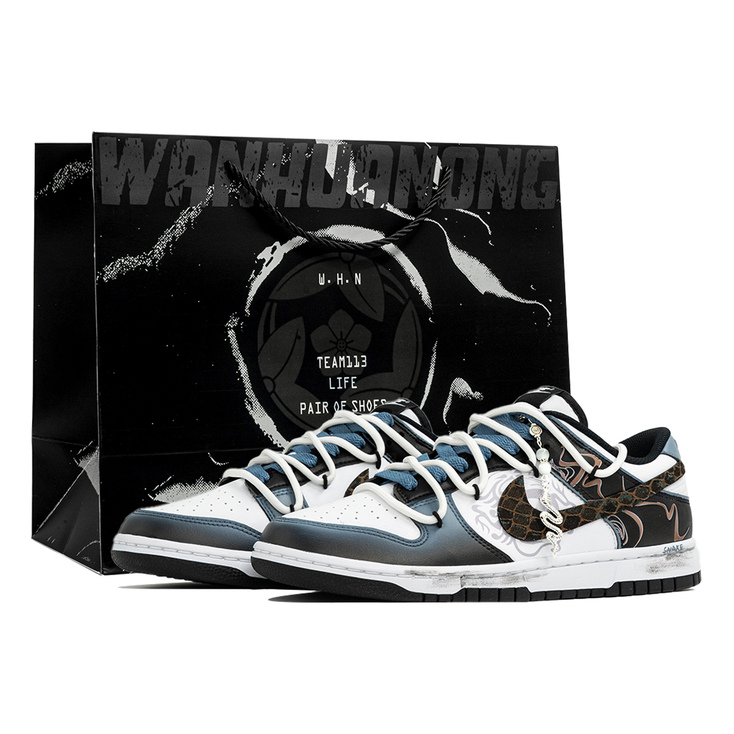 Nike Мужские низкие скейтборд-кепы Dunk Myriad Blossom, Serpent Wish, Shopping Bag, износостойкие, черный с белыми элементами
Nike Мужские низкие скейтборд-кепы Dunk Myriad Blossom, Serpent Wish, Shopping Bag, износостойкие, черный с белыми элементами