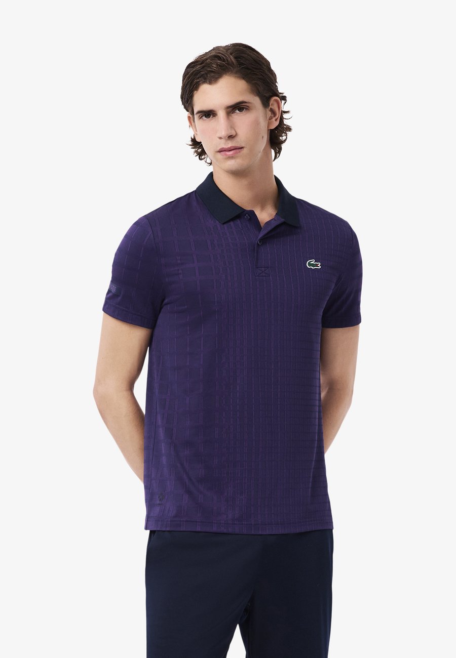 Поло Lacoste Polo shirt, Bleu Marine Violet Ij/Dark Blue, Синий, Поло Lacoste Polo shirt, Bleu Marine Violet Ij/Dark Blue
Поло Lacoste Polo shirt, Bleu Marine Violet Ij/Dark Blue, Синий, Поло Lacoste Polo shirt, Bleu Marine Violet Ij/Dark Blue