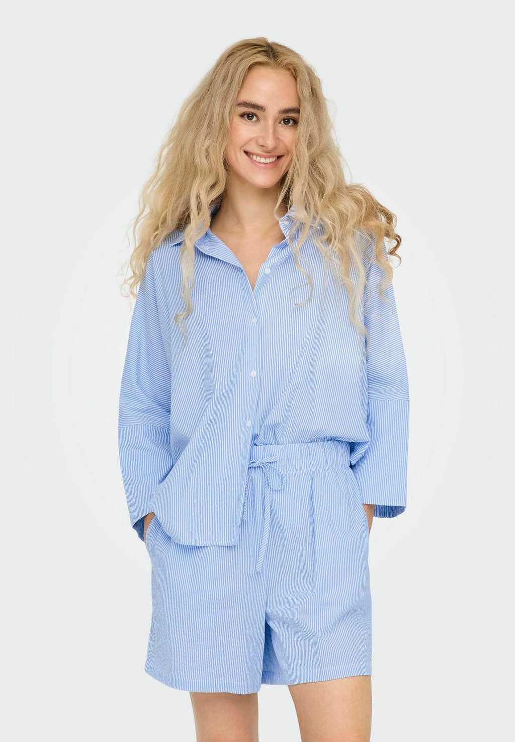 Рубашка AUGUSTA ONLY, слоновая кость
Рубашка AUGUSTA ONLY, слоновая кость