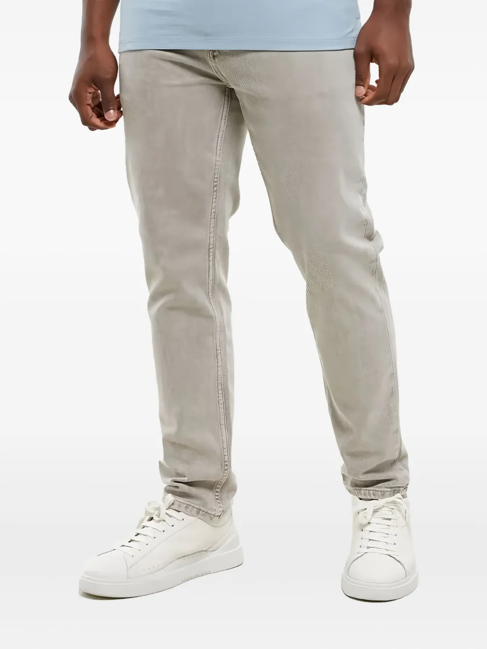 Джинсы с нашивкой-логотипом HUGO, серый
Джинсы с нашивкой-логотипом HUGO, серый