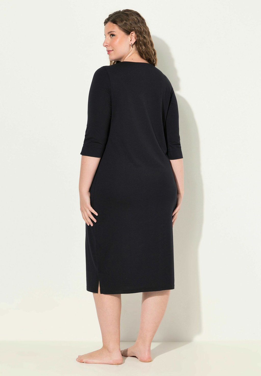 Ночная рубашка V AUSSCHNITT Ulla Popken, черный
Ночная рубашка V AUSSCHNITT Ulla Popken, черный