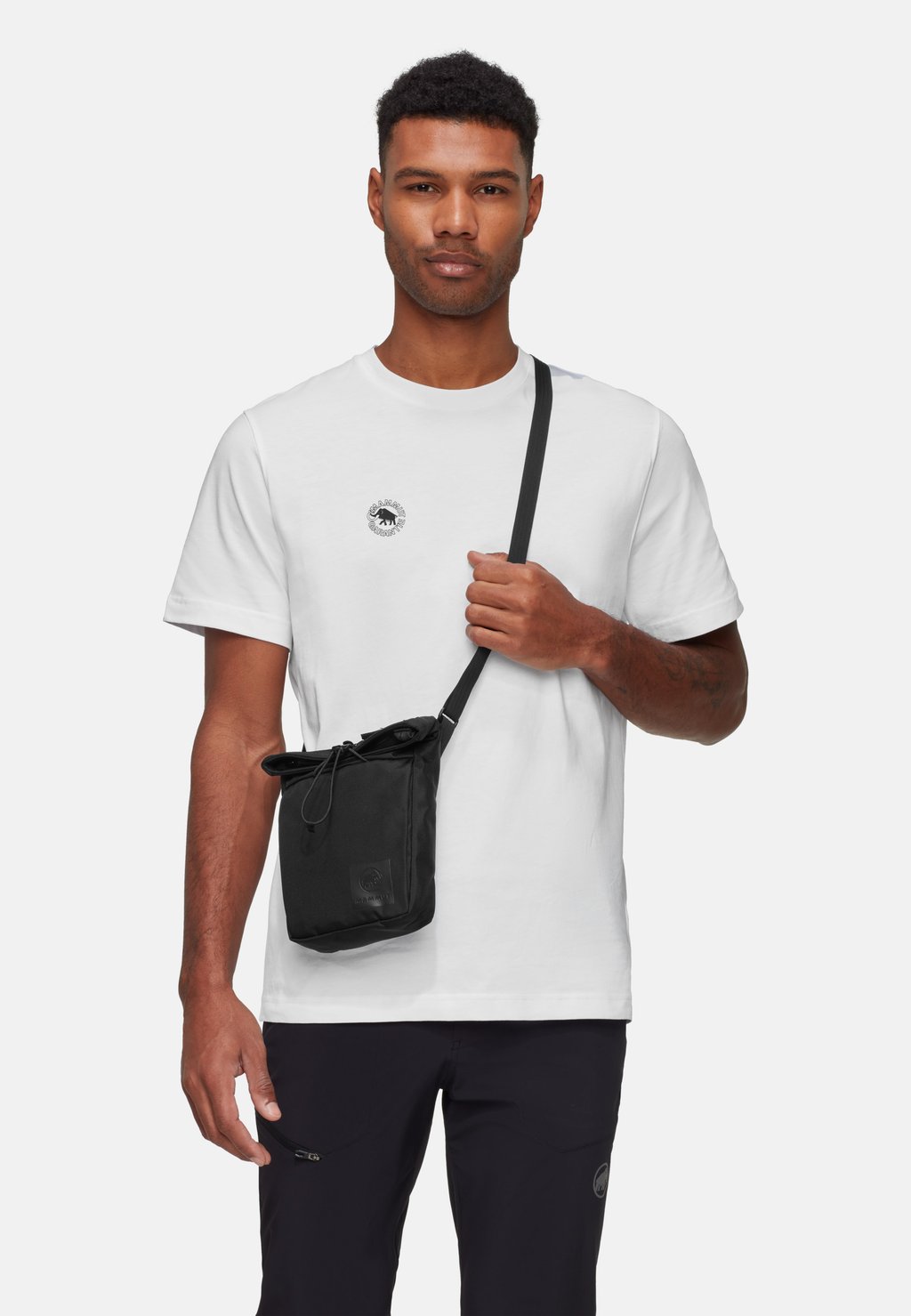 Сумка через плечо XERON - Across body bag Mammut, черный
Сумка через плечо XERON - Across body bag Mammut, черный