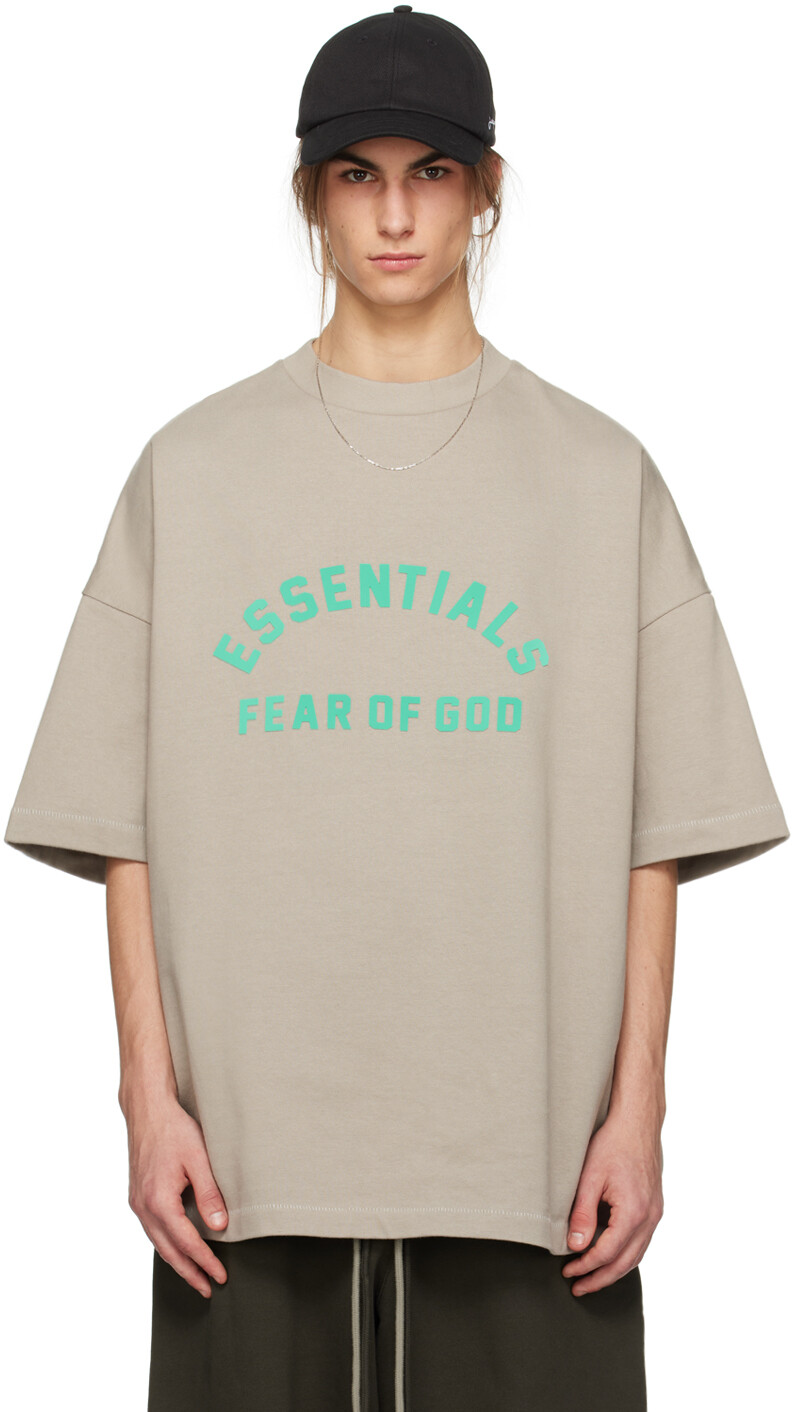 Серая футболка с круглым вырезом Fear Of God Essentials, цвет Seal
Серая футболка с круглым вырезом Fear Of God Essentials, цвет Seal