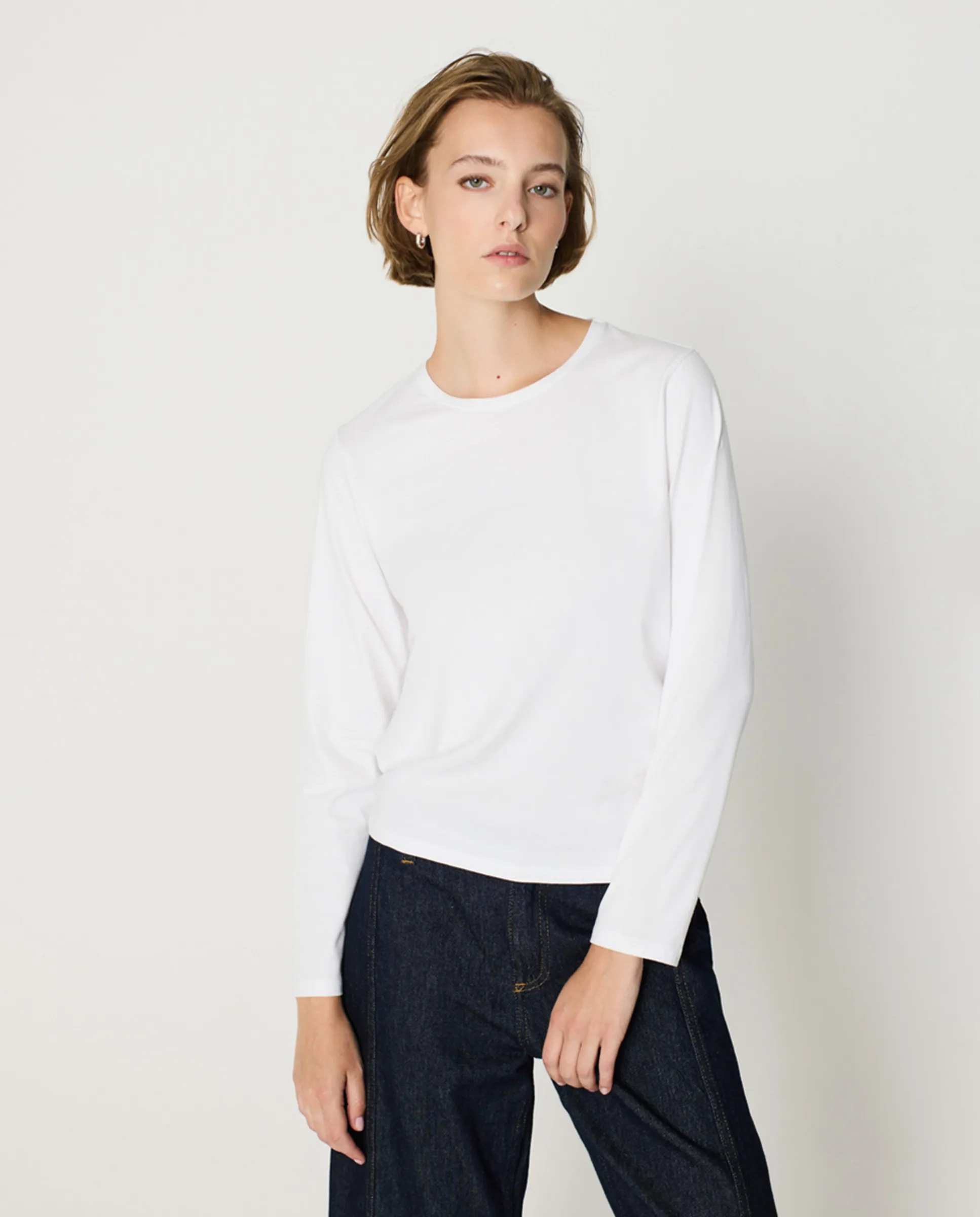 Женская футболка базовая с круглым вырезом и длинным рукавом Escorpion, белый
Женская футболка базовая с круглым вырезом и длинным рукавом Escorpion, белый