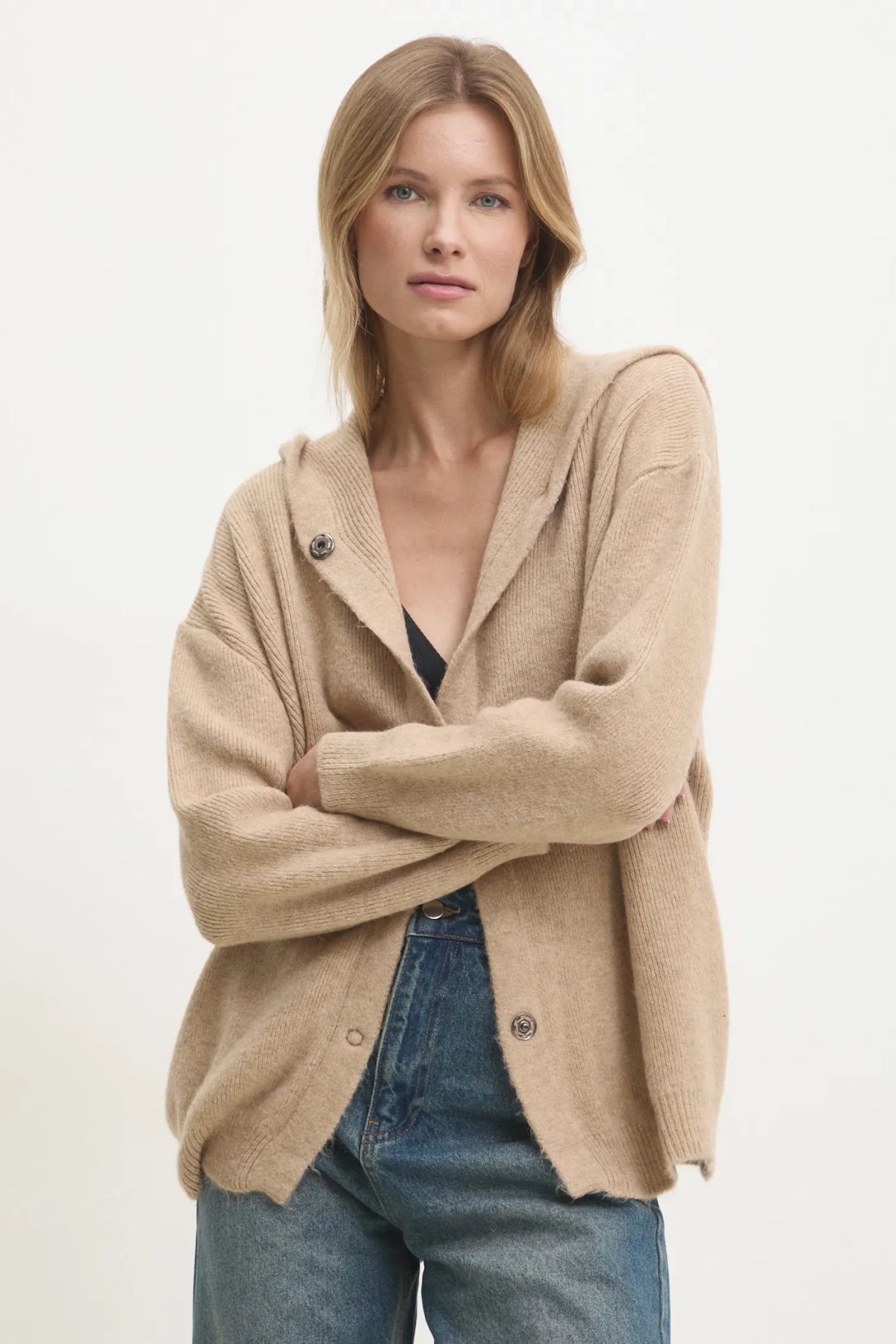 Шерстяной кардиган Answear Lab, бежевый
Шерстяной кардиган Answear Lab, бежевый