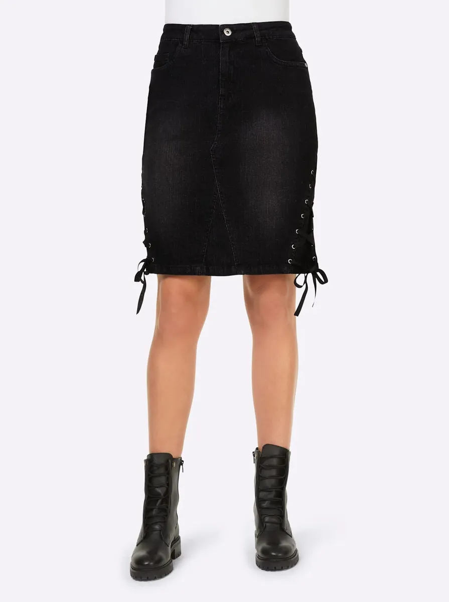 Джинсовая юбка, черный
Джинсовая юбка, черный