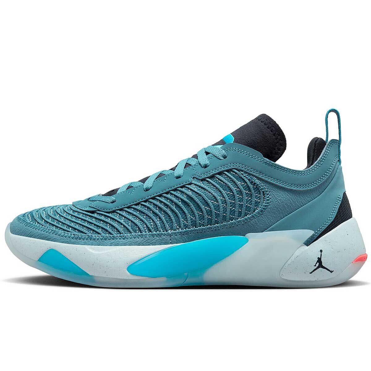 Баскетбольные кроссовки LUKA 1 NEXT NATURE Jordan, цвет Aquablau/Blau Leuchtend/Dunkler Obsidian
Баскетбольные кроссовки LUKA 1 NEXT NATURE Jordan, цвет Aquablau/Blau Leuchtend/Dunkler Obsidian