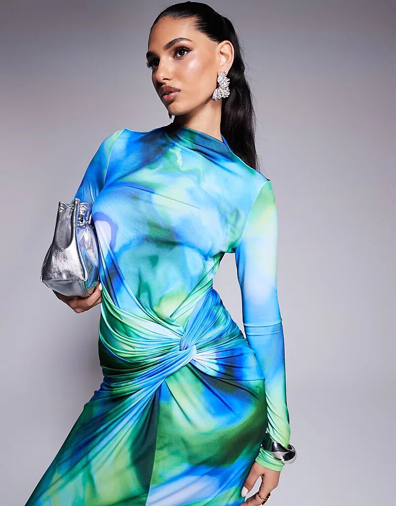 Эксклюзивное платье макси с высоким воротом в синий принт Daska
Эксклюзивное платье макси с высоким воротом в синий принт Daska