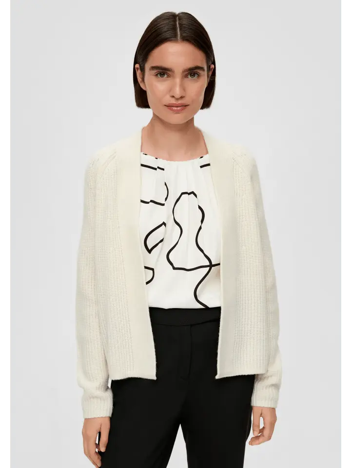 Кардиган sOliver BLACK LABEL Strickjacke langarm, кремовый 
Кардиган sOliver BLACK LABEL Strickjacke langarm, кремовый