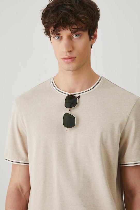 Футболка Medicine, бежевый
Футболка Medicine, бежевый