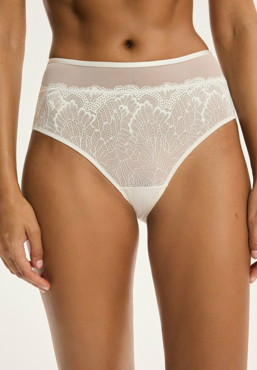 Брифы ESOTIQ CROWN, White/Off-White
Брифы ESOTIQ CROWN, White/Off-White