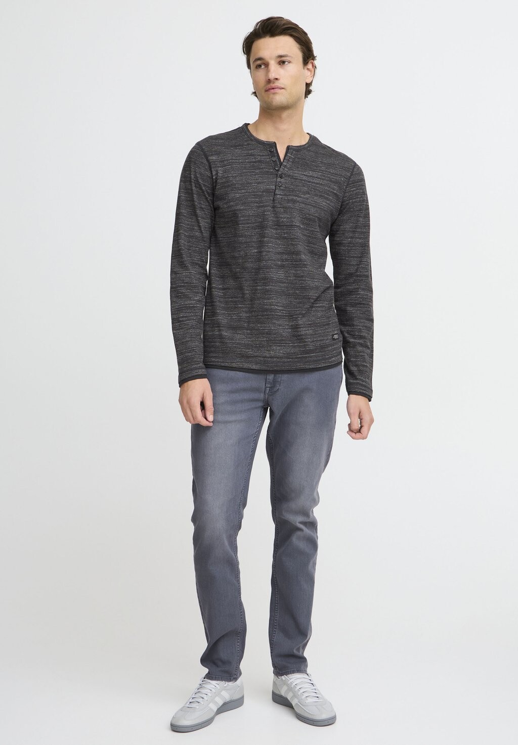 Топ с длинными рукавами BH Blend, черный
Топ с длинными рукавами BH Blend, черный