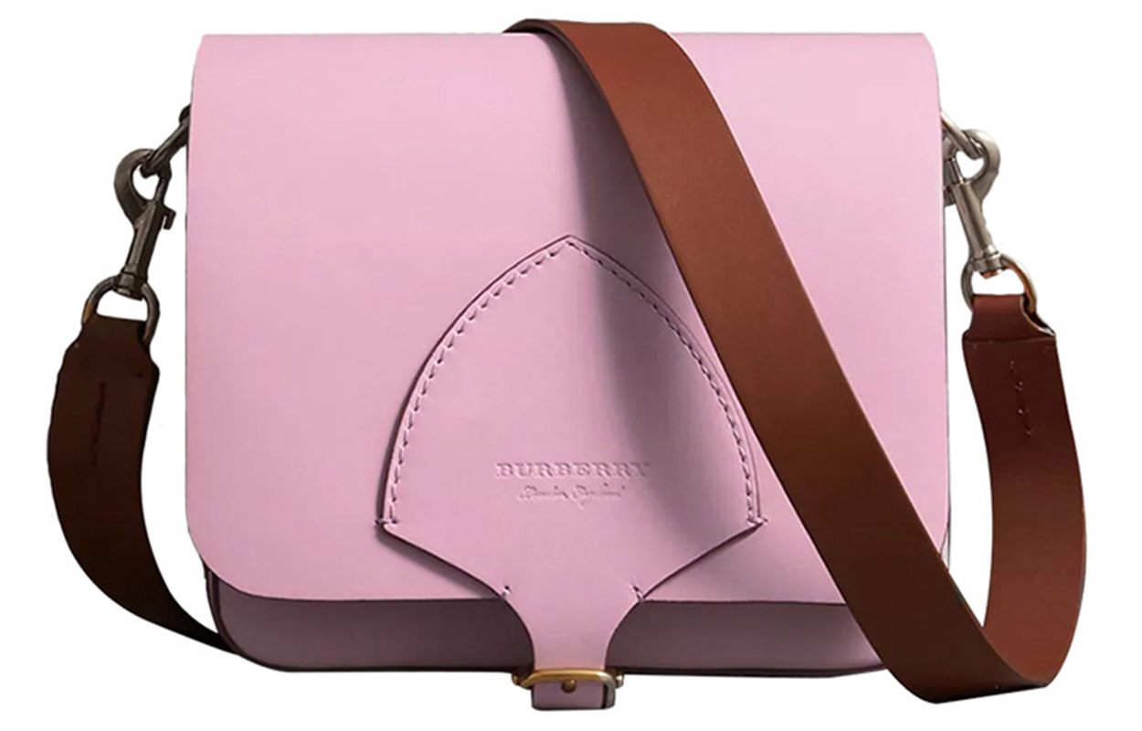 Burberry Женская розовая сумка через плечо из телячьей кожи
Burberry Женская розовая сумка через плечо из телячьей кожи