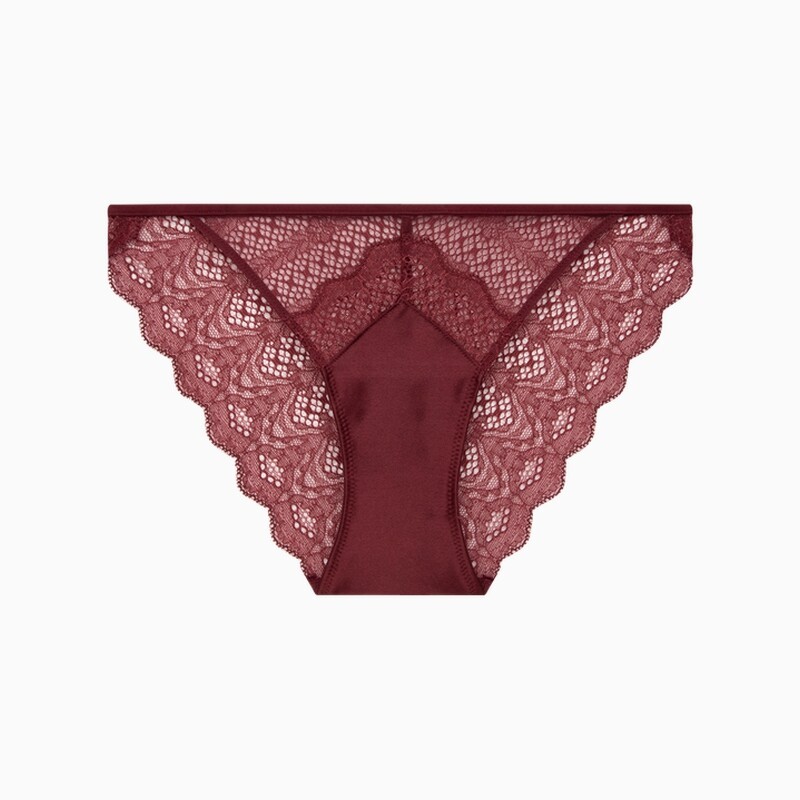 Женские трусы Calvin Klein
Женские трусы Calvin Klein