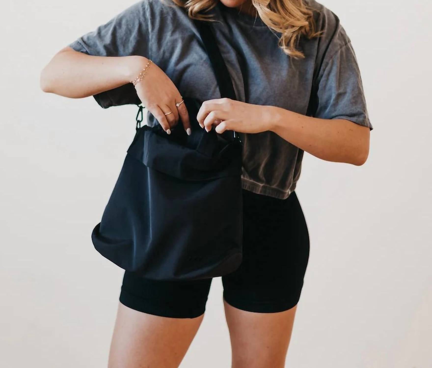 Сумка-тоут Carrie Catch All черная Pretty Simple
Сумка-тоут Carrie Catch All черная Pretty Simple