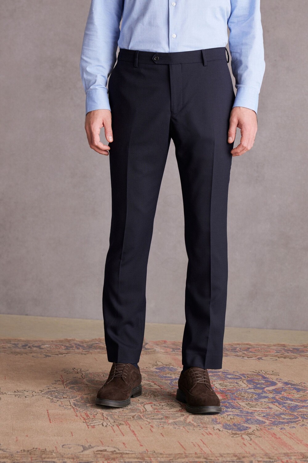 Фирменный костюм толленьо приталенного кроя: брюки Next, синий
Фирменный костюм толленьо приталенного кроя: брюки Next, синий