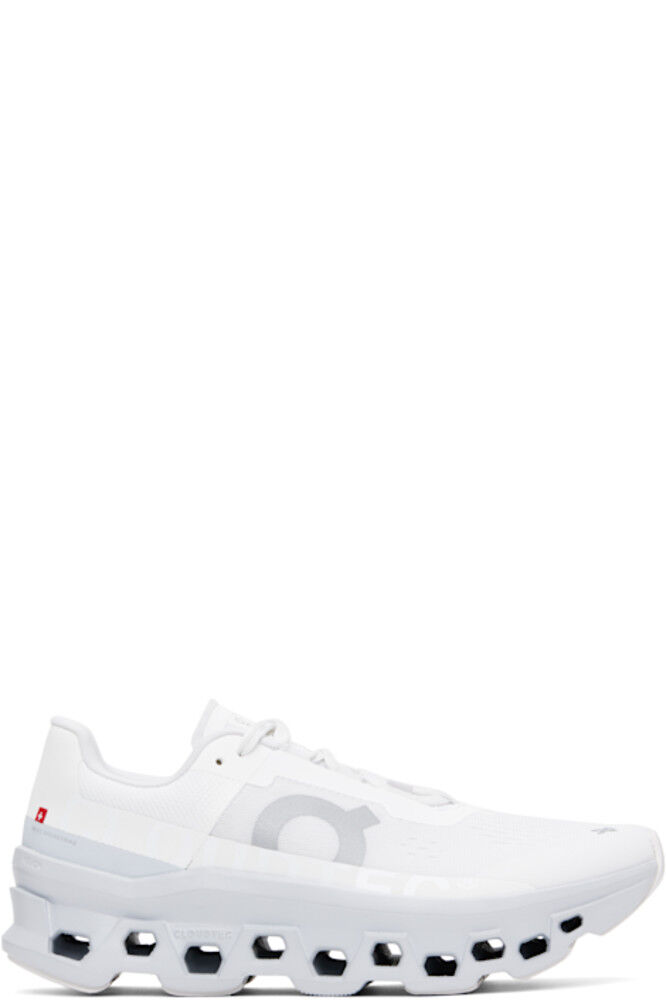 Белые кроссовки Cloudmonster
Белые кроссовки Cloudmonster