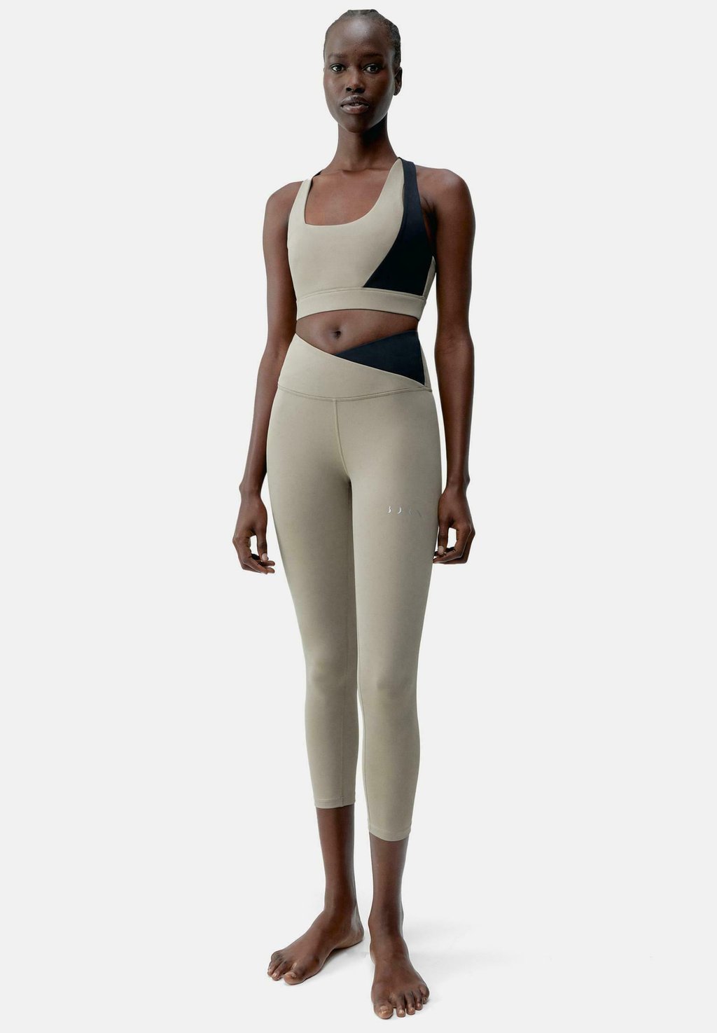 Леггинсы CLEO Born Living Yoga, бежевый
Леггинсы CLEO Born Living Yoga, бежевый