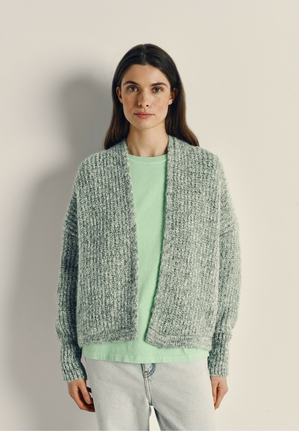 Кардиган American Vintage, зеленый
Кардиган American Vintage, зеленый