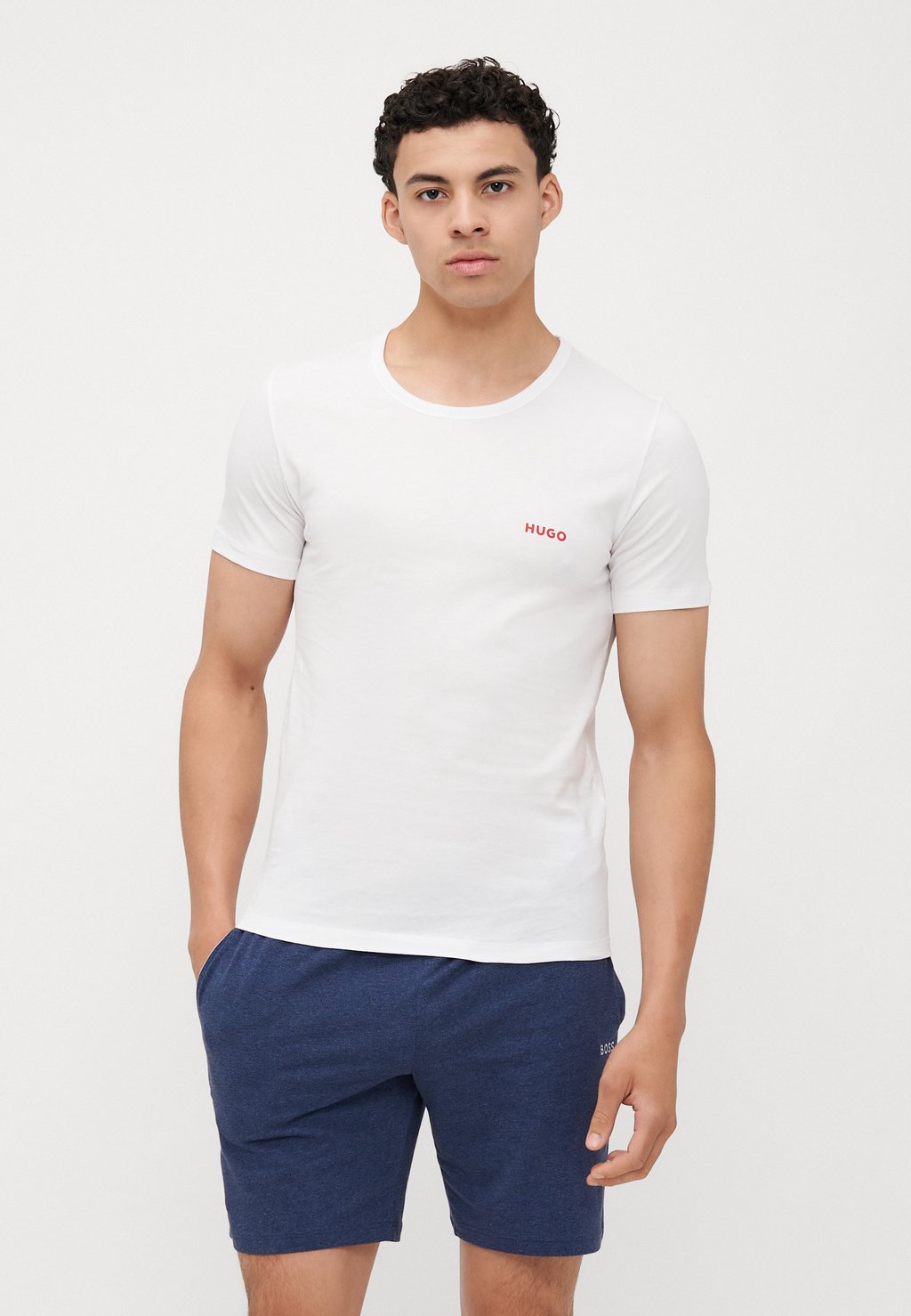 Нижняя футболка 3 PACK HUGO, белый
Нижняя футболка 3 PACK HUGO, белый