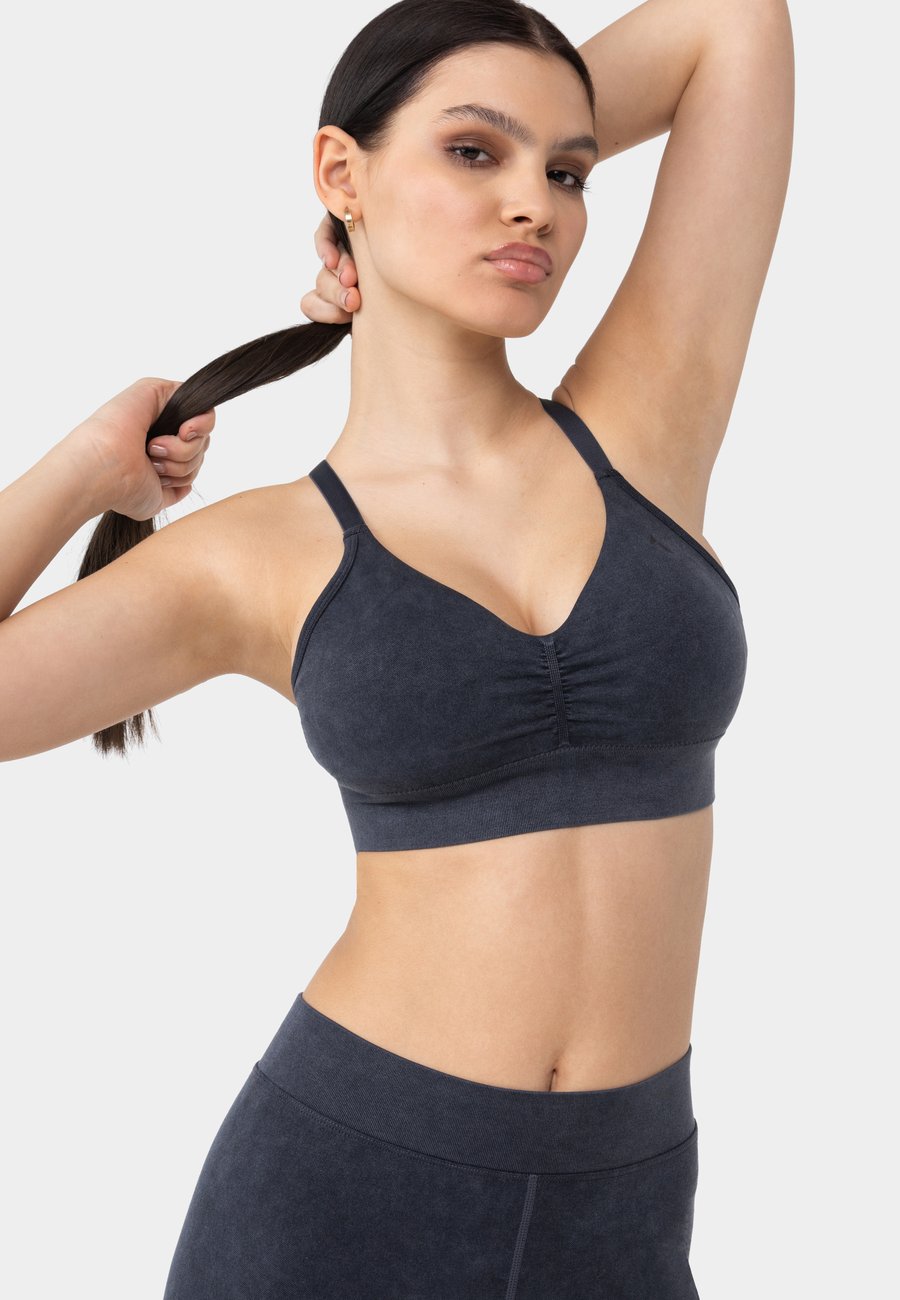 Бюстгальтер Carpatree MARBLE SEAMLESS, Black
Бюстгальтер Carpatree MARBLE SEAMLESS, Black