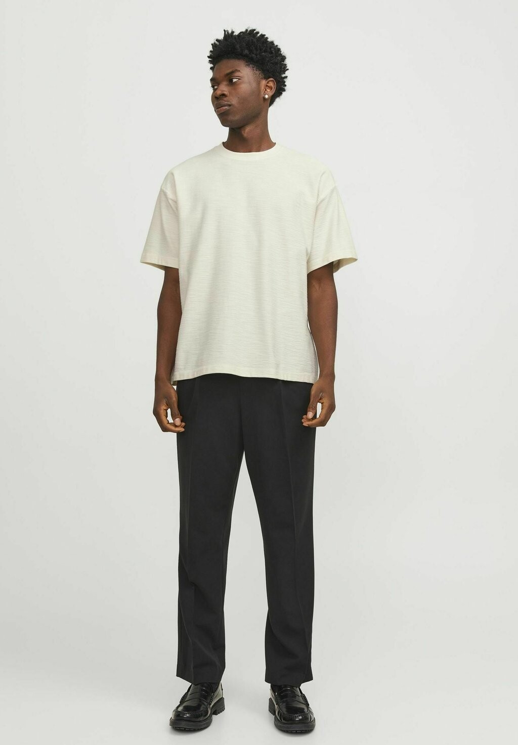 Базовая футболка HALS Jack & Jones PREMIUM, белый
Базовая футболка HALS Jack & Jones PREMIUM, белый