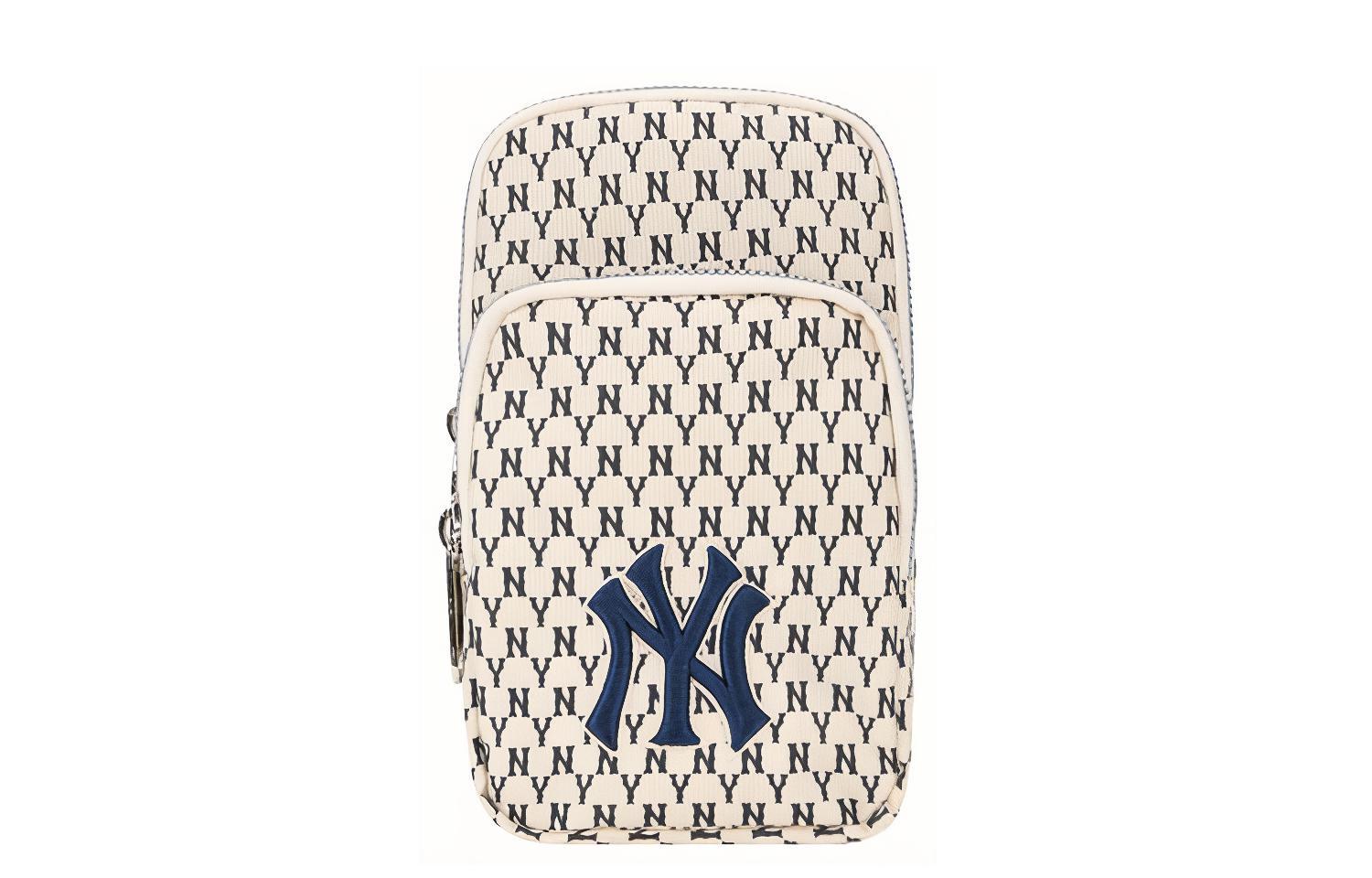 MLB Кожаная сумка кроссбоди из монограммной коллекции мини унисекс белая
MLB Кожаная сумка кроссбоди из монограммной коллекции мини унисекс белая