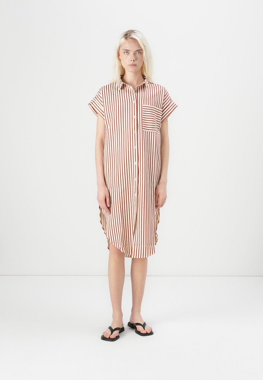 Платье PARFOIS DRESS, Brick Red/Beige
Платье PARFOIS DRESS, Brick Red/Beige