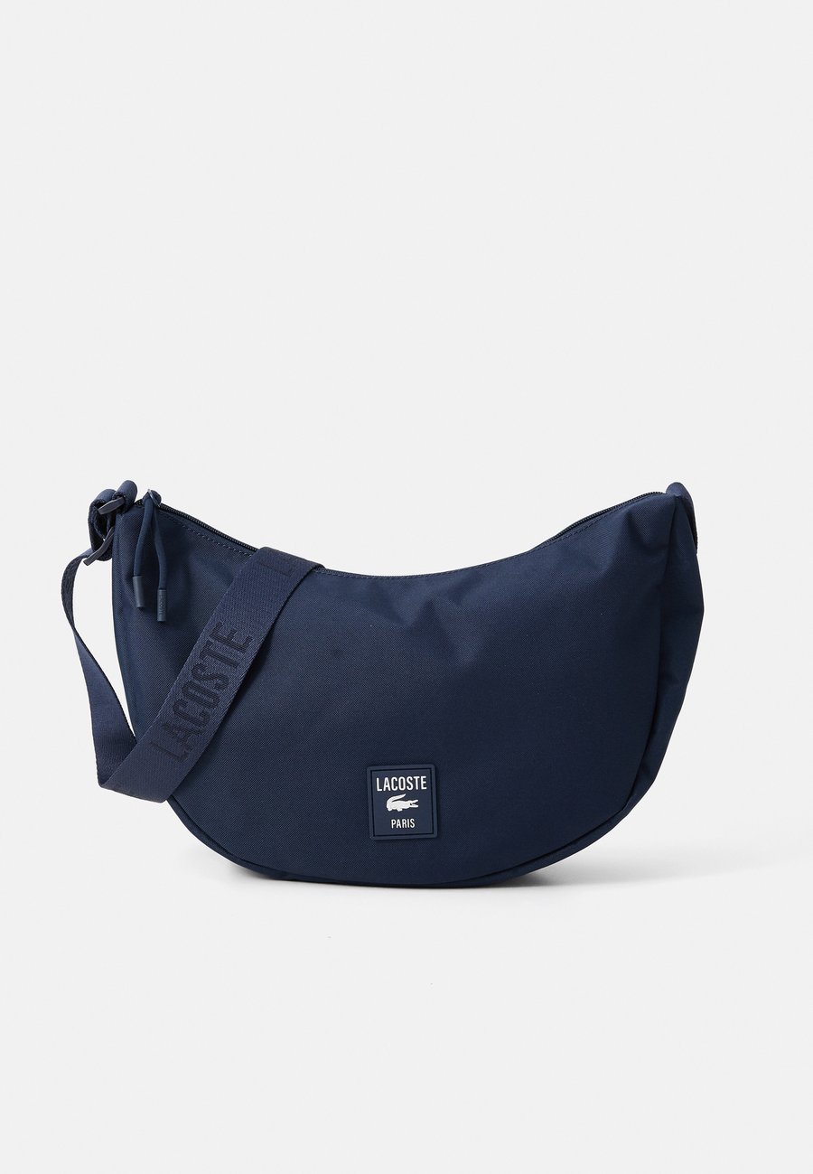 Сумка кросс-боди Lacoste CROSSOVER BAG UNISEX, Marine/Dark Blue
Сумка кросс-боди Lacoste CROSSOVER BAG UNISEX, Marine/Dark Blue