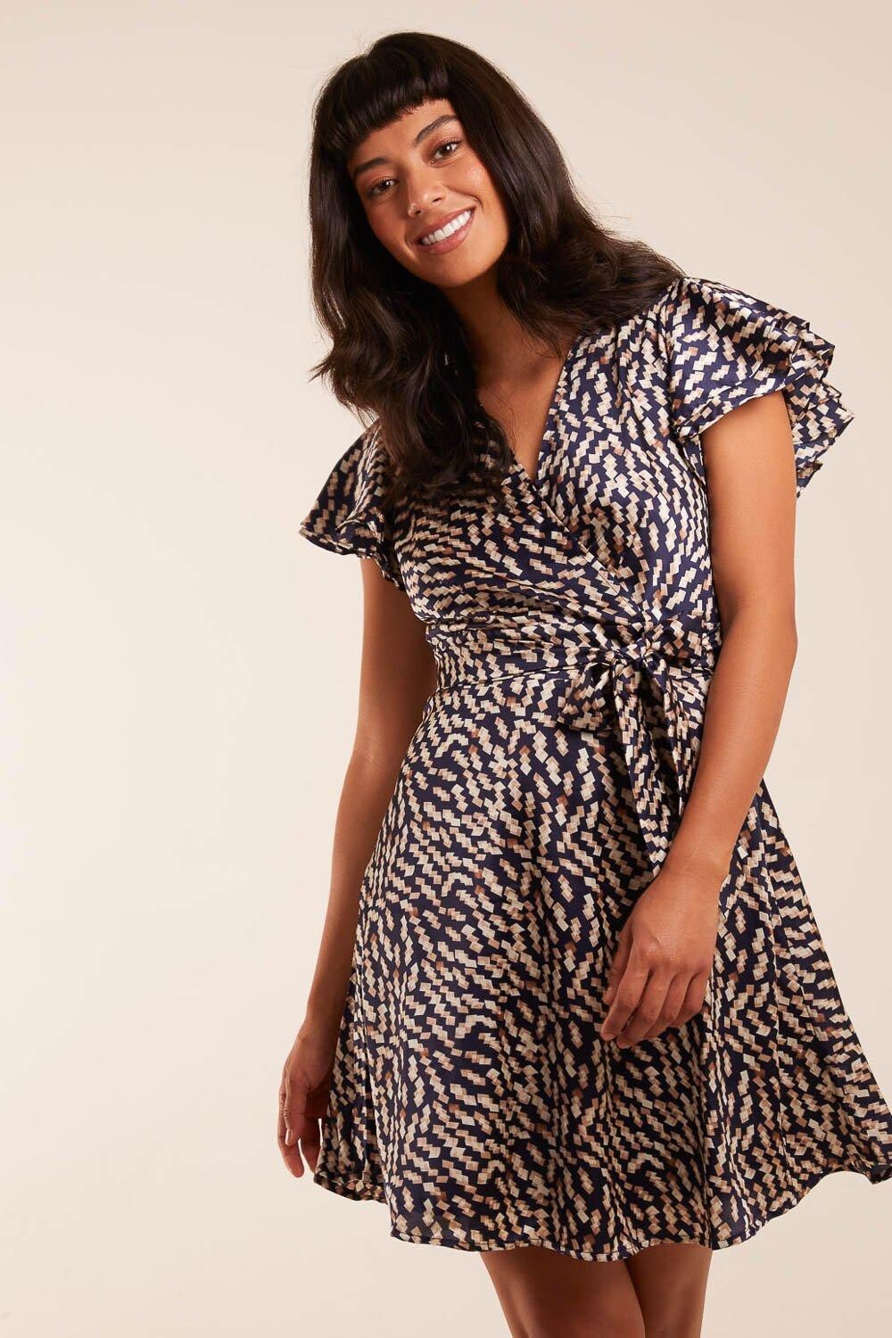 Мини-платье с запахом и рюшами Blue Vanilla, синий
Мини-платье с запахом и рюшами Blue Vanilla, синий