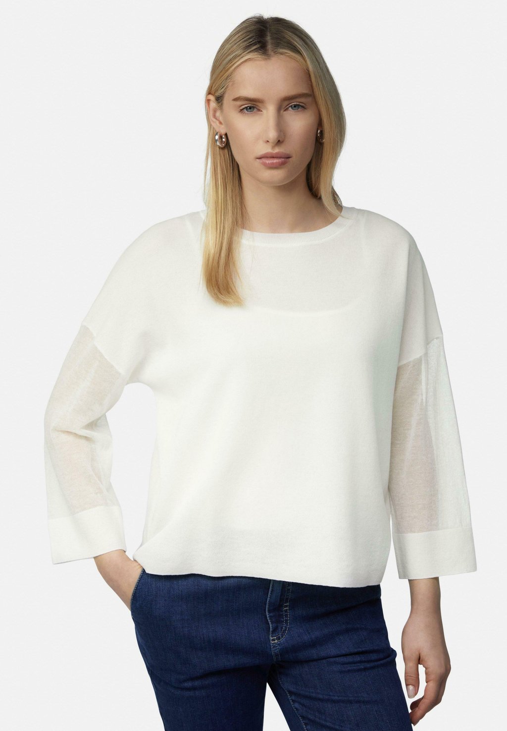 Джемпер LEICHTES FEIN MIT TRANSPARENTEN ÄRMELN comma, белый 
Джемпер LEICHTES FEIN MIT TRANSPARENTEN ÄRMELN comma, белый