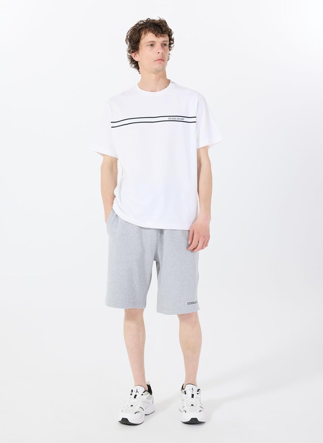 Эко флисовые шорты GUESS, H90Z
Эко флисовые шорты GUESS, H90Z