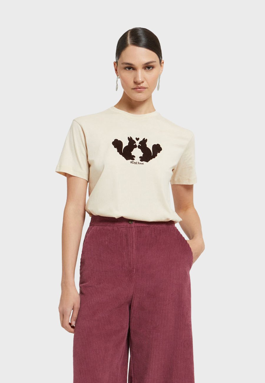 Футболка ottod'Ame Print T-shirt, Beige
Футболка ottod'Ame Print T-shirt, Beige